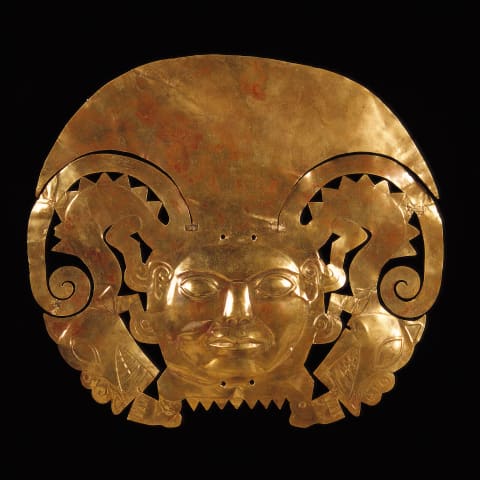 莫切14K金头饰前额饰件，饰龙纹（Adorno Frontal de Oro Mochica）