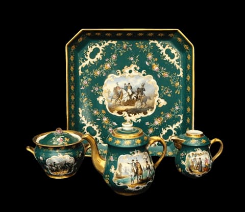 “自我”茶具（沃洛基蒂内瓷器）